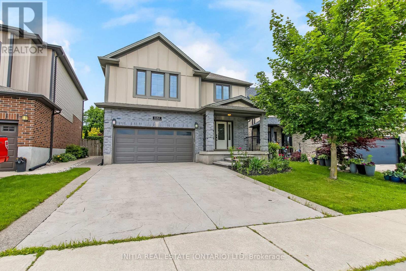 1082 OAKCROSSING ROAD, London North (North M)