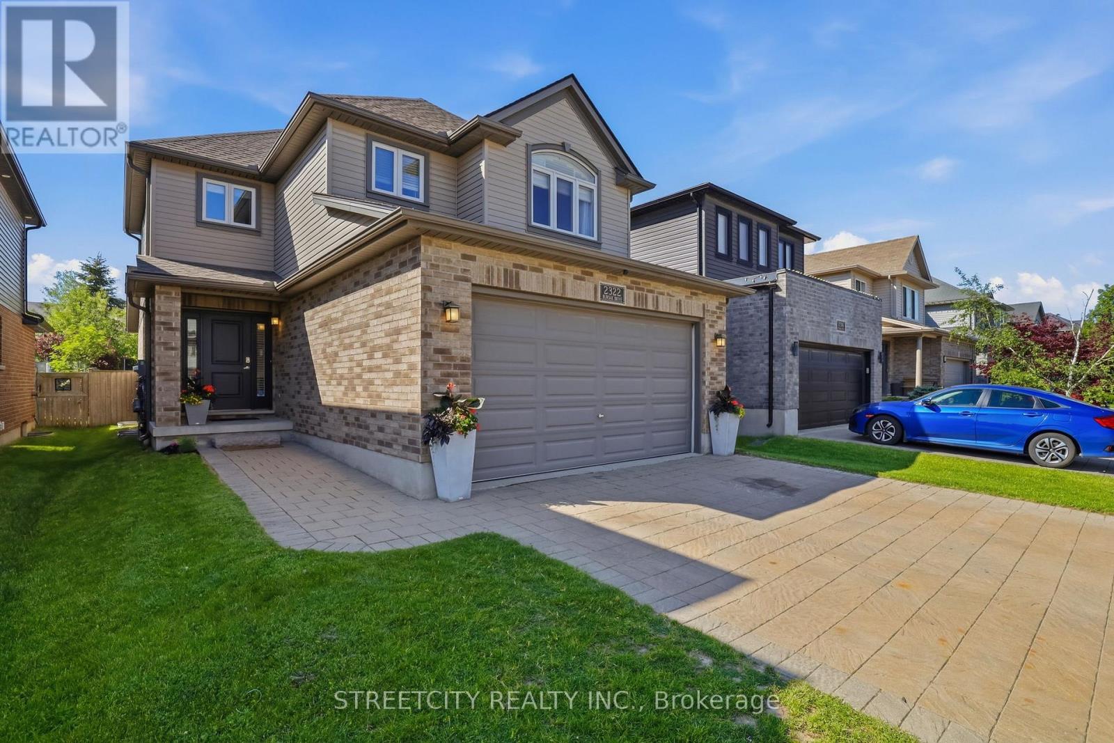2322 BUROAK DRIVE, London North (North S)