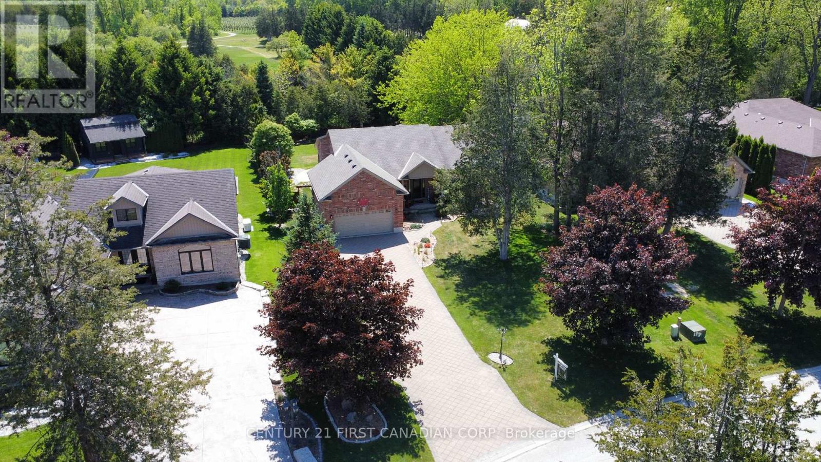 10159 MEADOWLILY CRESCENT, Lambton Shores (Grand Bend)