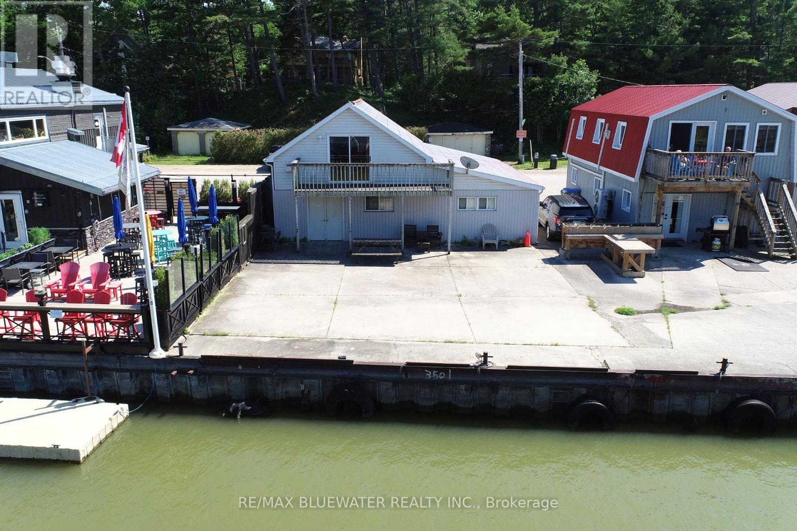 75 RIVER ROAD, Lambton Shores (Grand Bend)