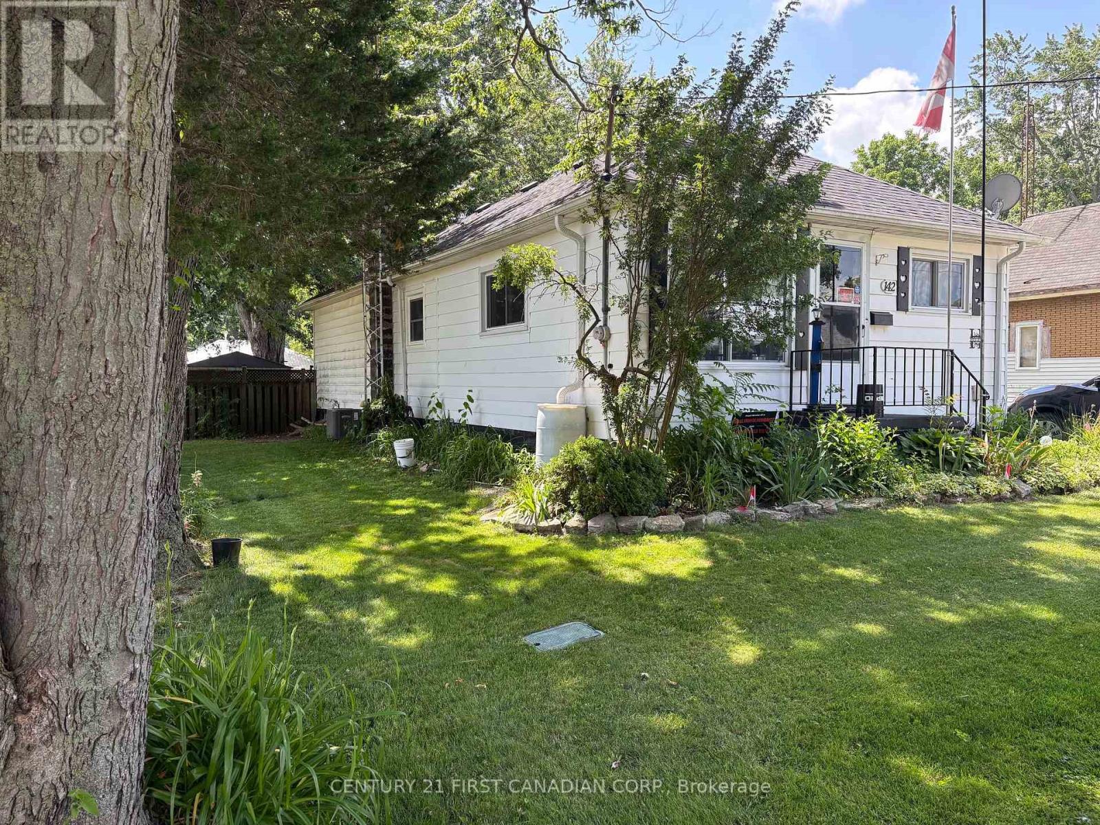 142 FREDERIC STREET W, West Elgin (West Lorne)