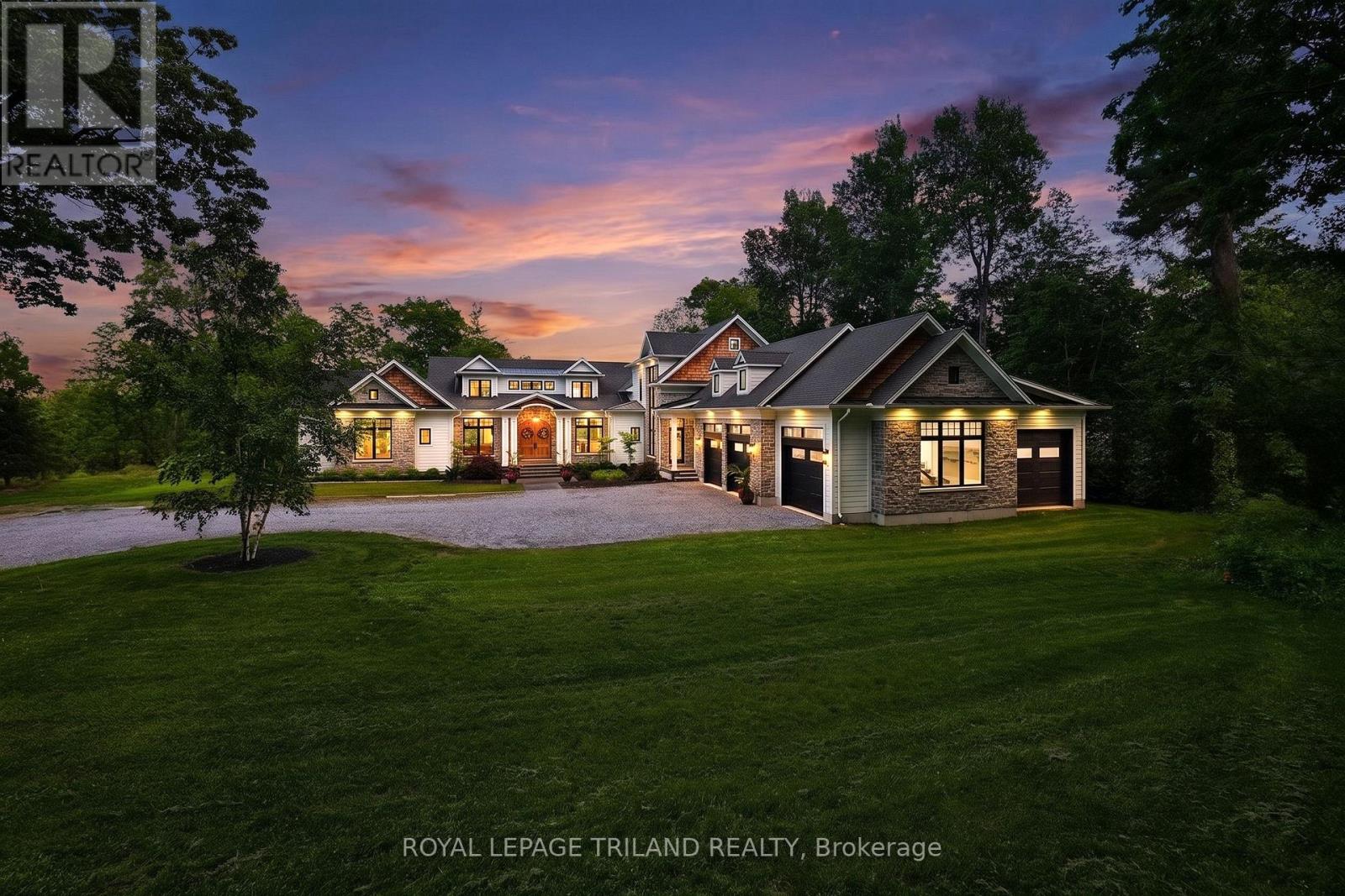260 ONTARIO STREET, Lambton Shores (Grand Bend)