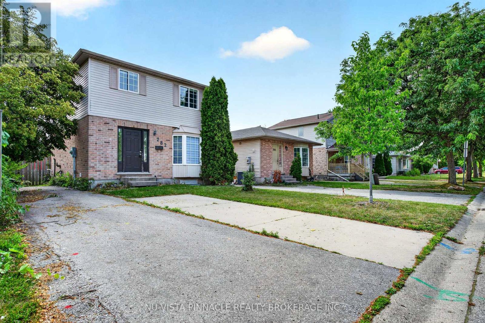 282 FLEMING DRIVE, London East (East D)