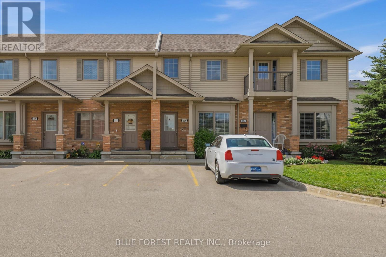 124 - 3320 MEADOWGATE BOULEVARD, London South (South U)