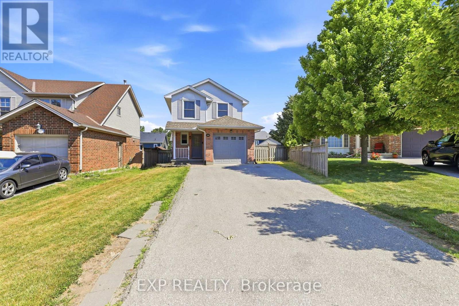 111 GERALD CRESCENT, London South (South J)