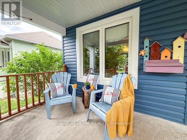 114 COLLEGE AVENUE, Sarnia