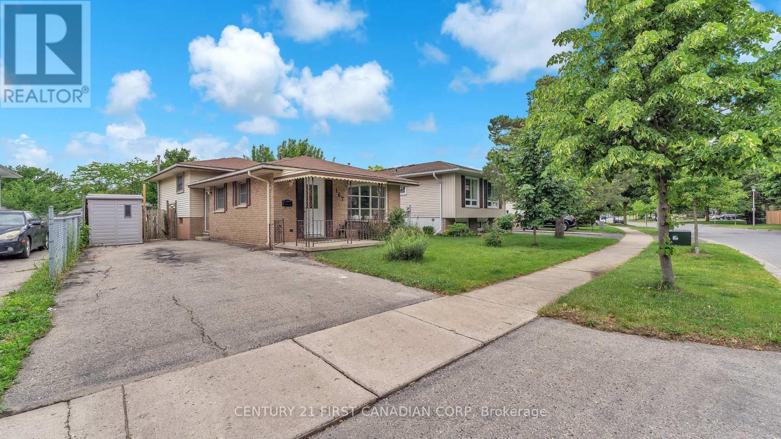 167 CARLYLE DRIVE, London East (East I)