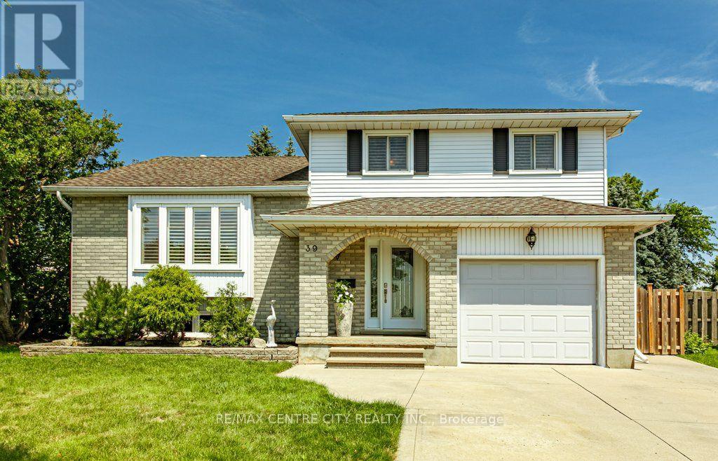 39 BONNYBANK COURT, Kitchener