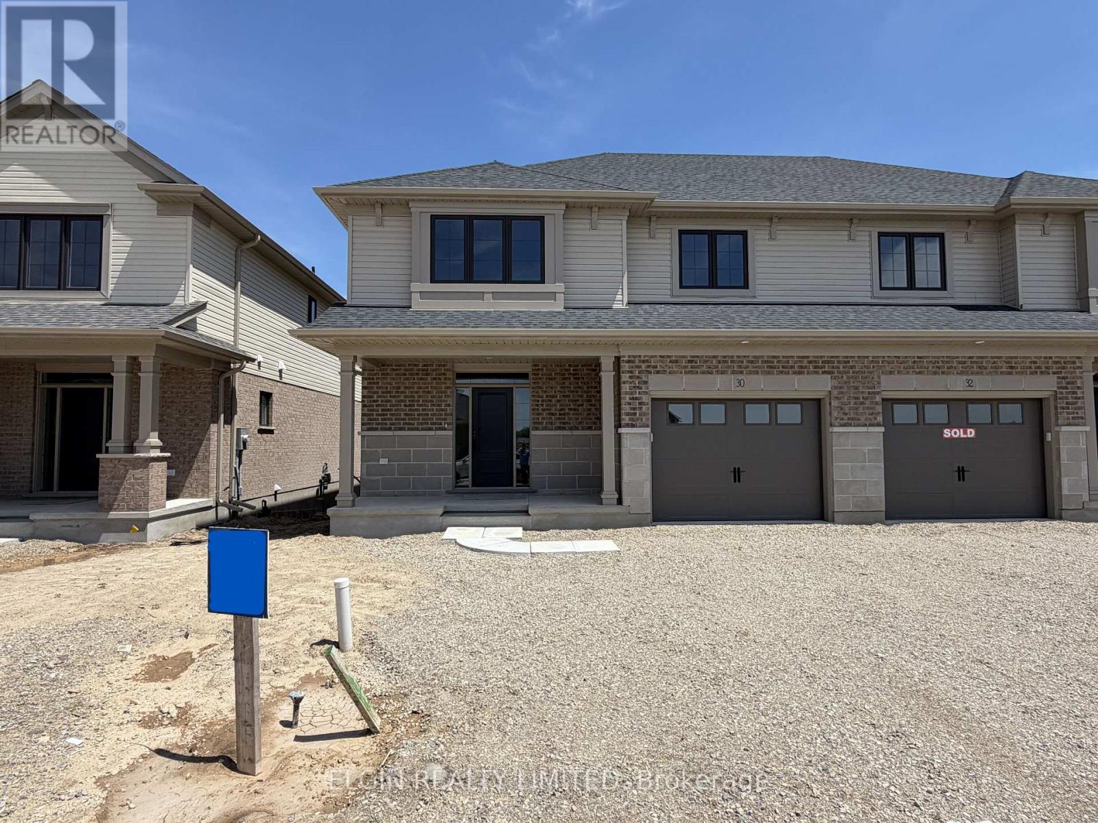 30 HEMLOCK CRESCENT, Aylmer