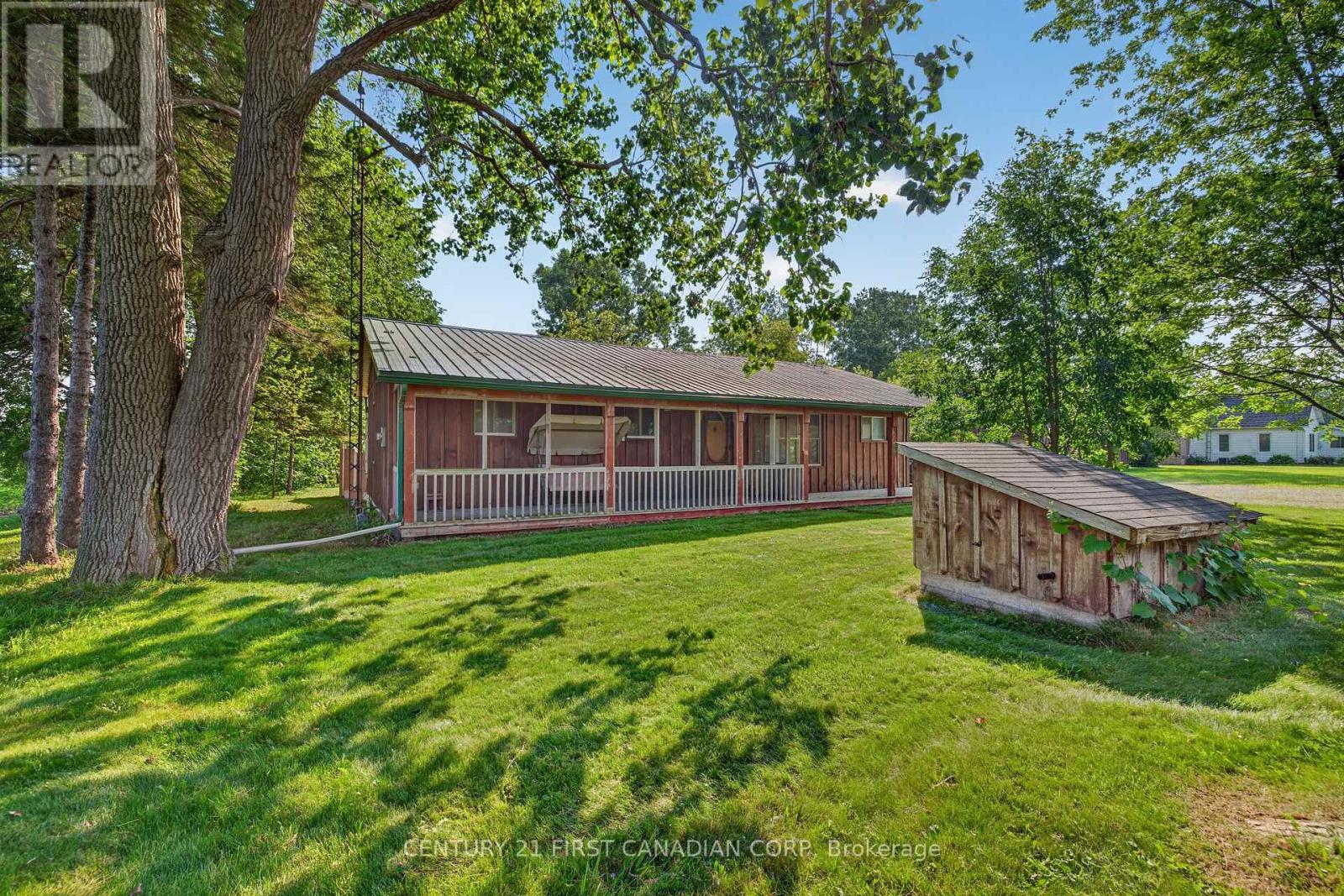 20847 VICTORIA ROAD, Chatham-Kent (Ridgetown)