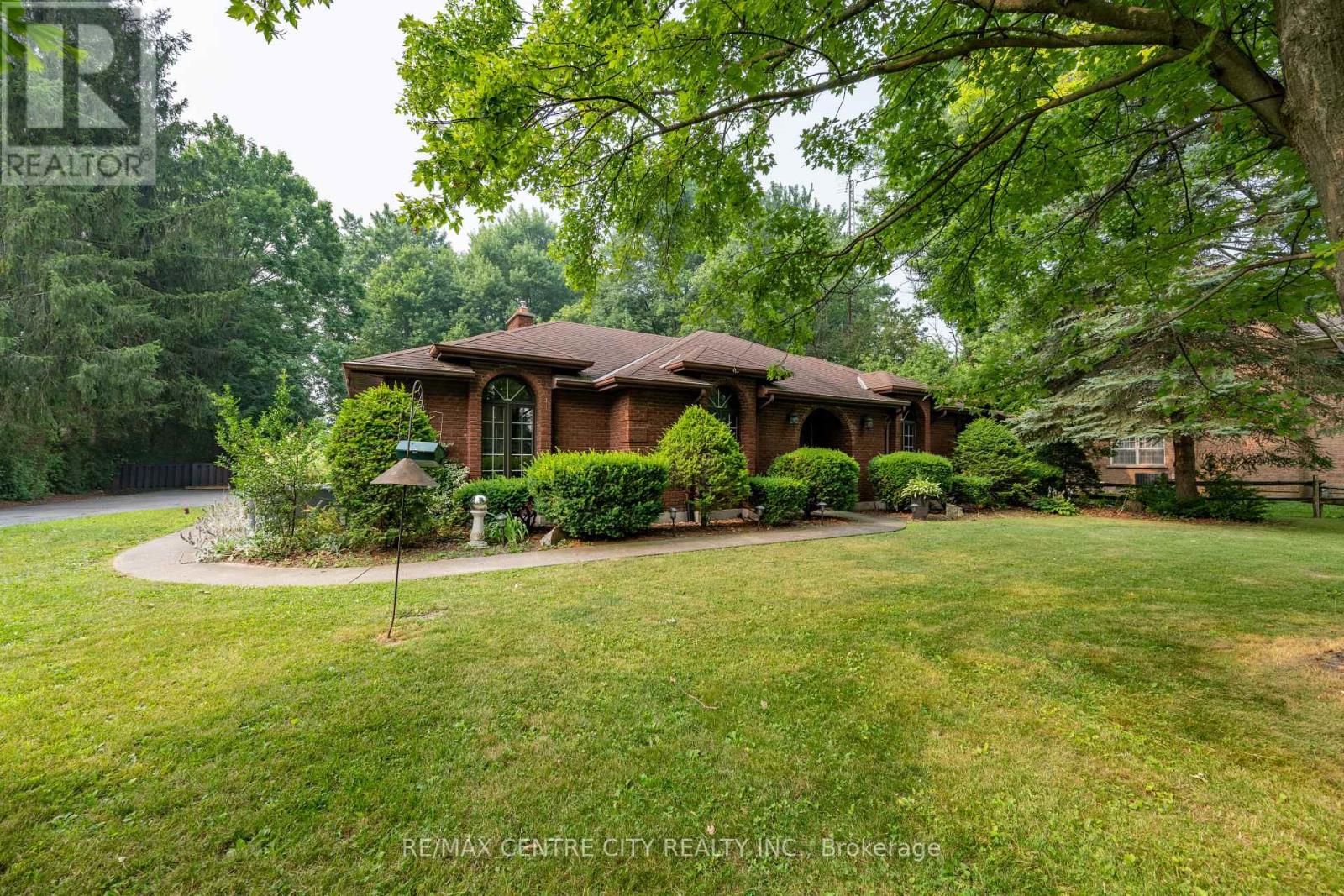 42067 FERGUSON LINE, Central Elgin