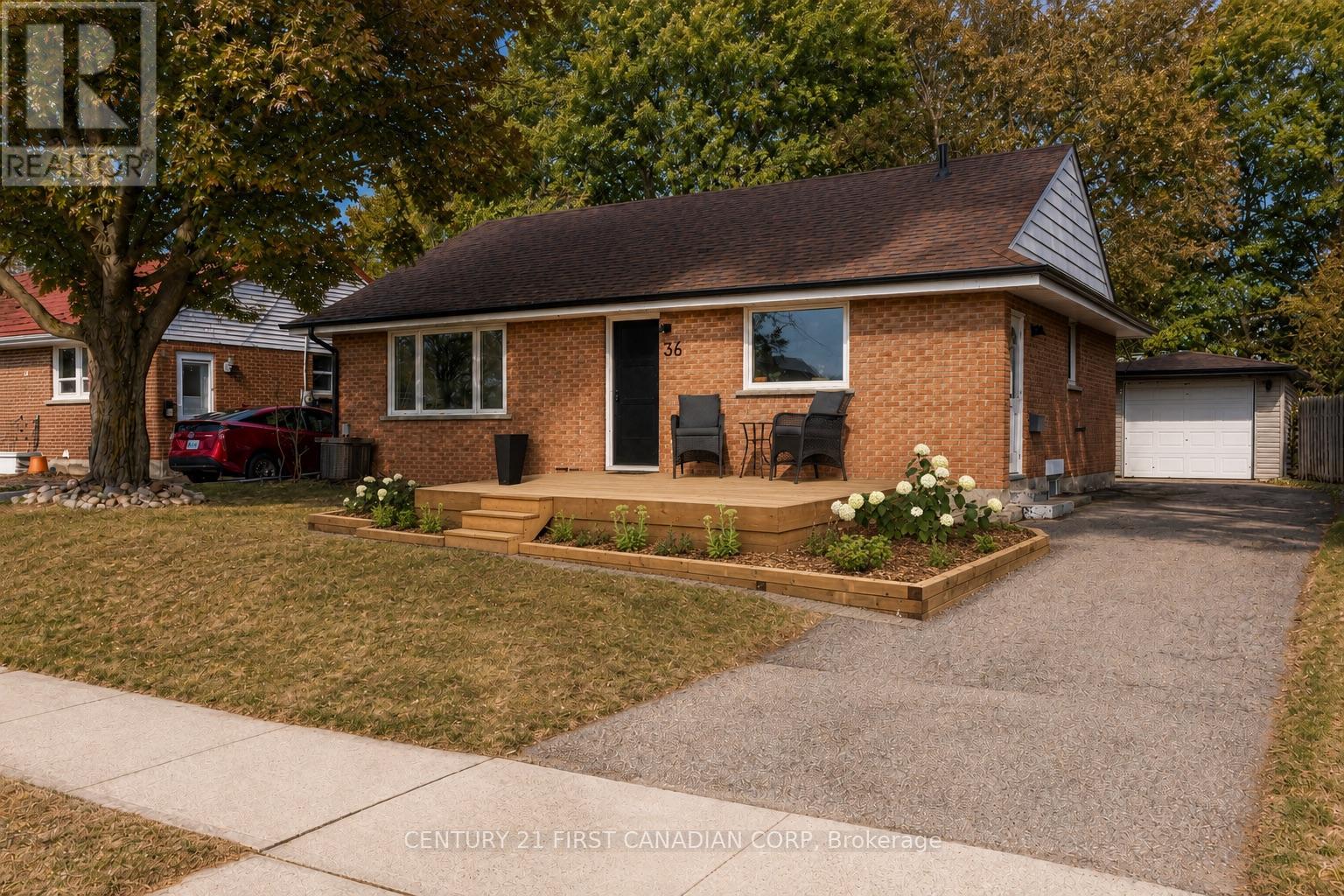 36 EDGEWOOD DRIVE, Kitchener