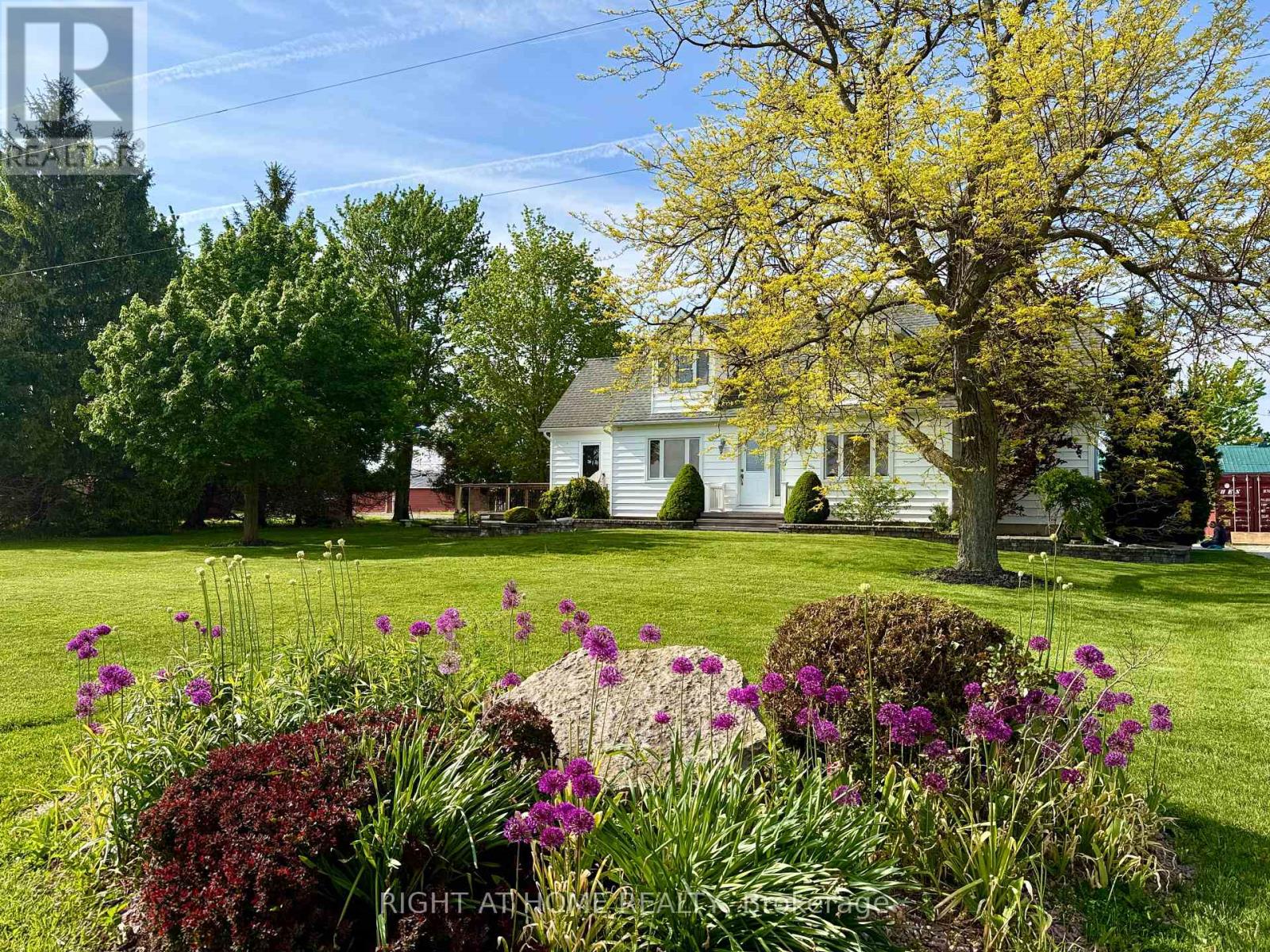 8192 PETROLIA LINE, Brooke-Alvinston (Brooke Alvinston)