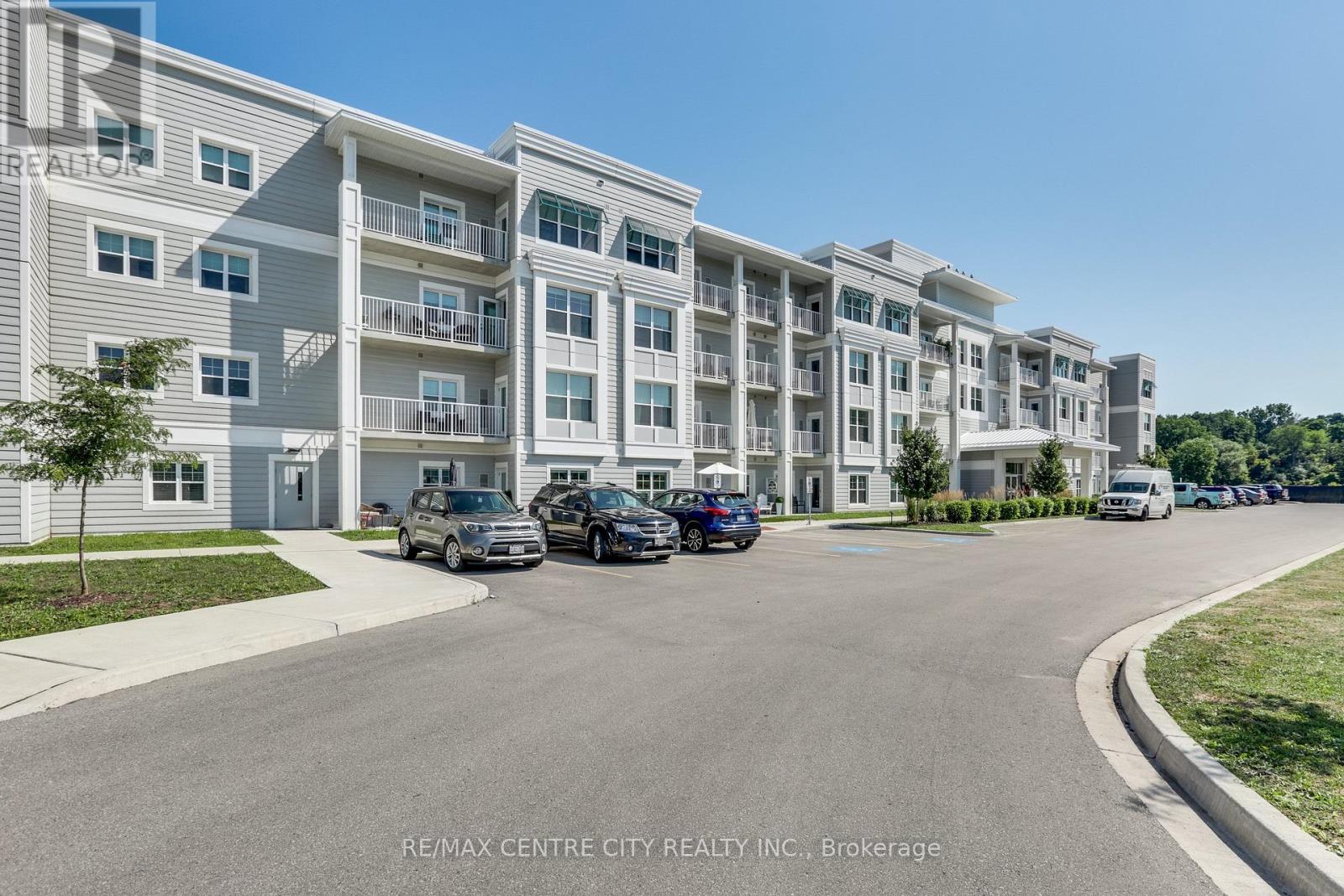 206 - 100 THE PROMENADE, Central Elgin (Port Stanley)
