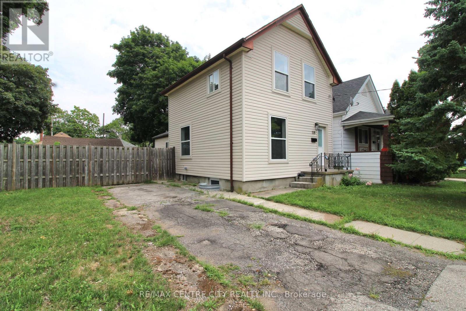 118 DELAWARE STREET, London East (East M)