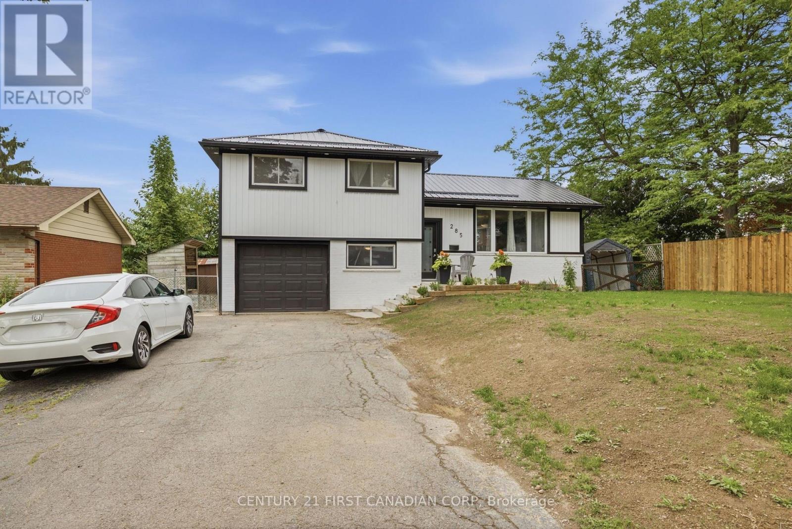 285 PANORMA CRESCENT, London South (South J)