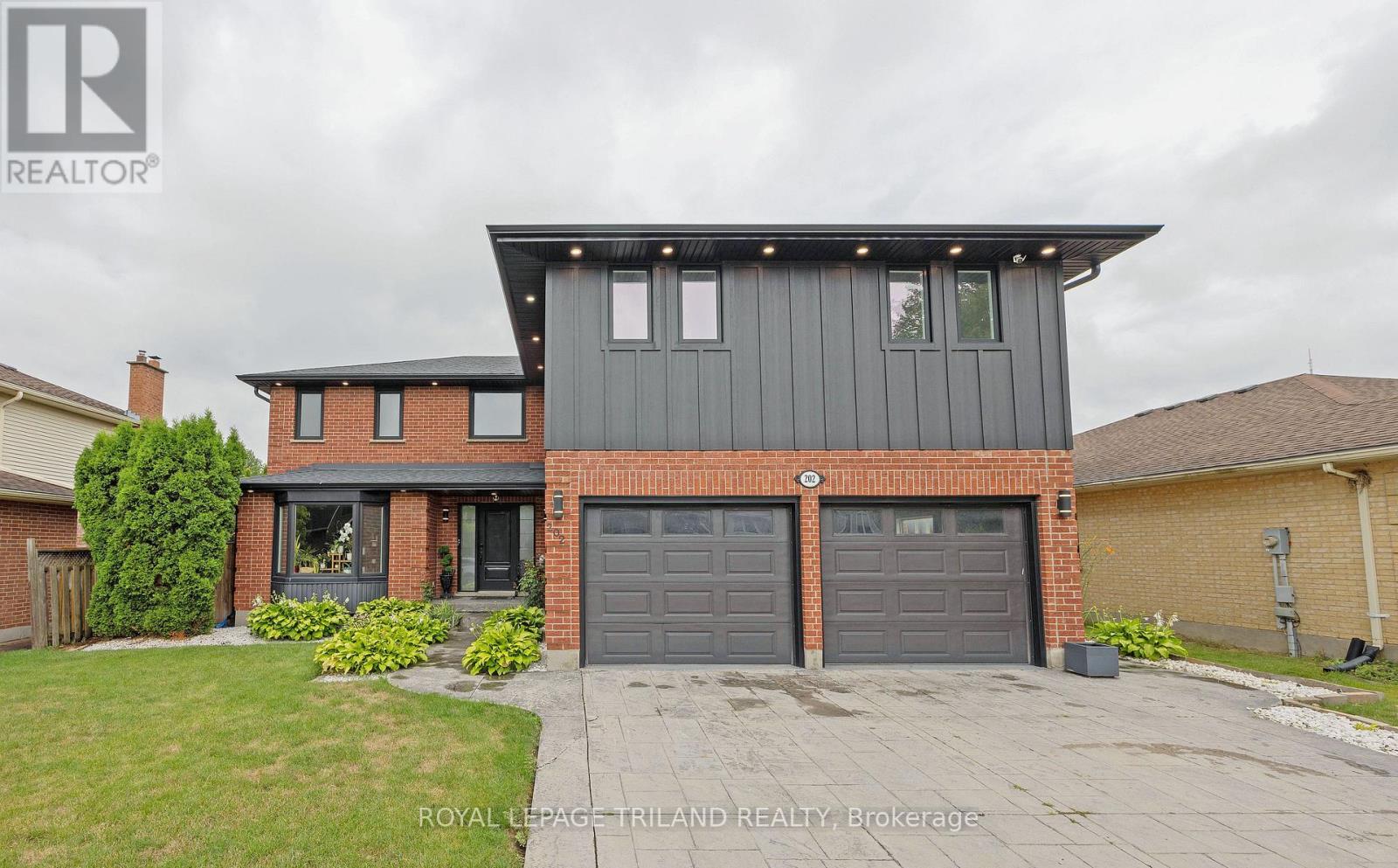 202 PINE VALLEY DRIVE, London South (South N)