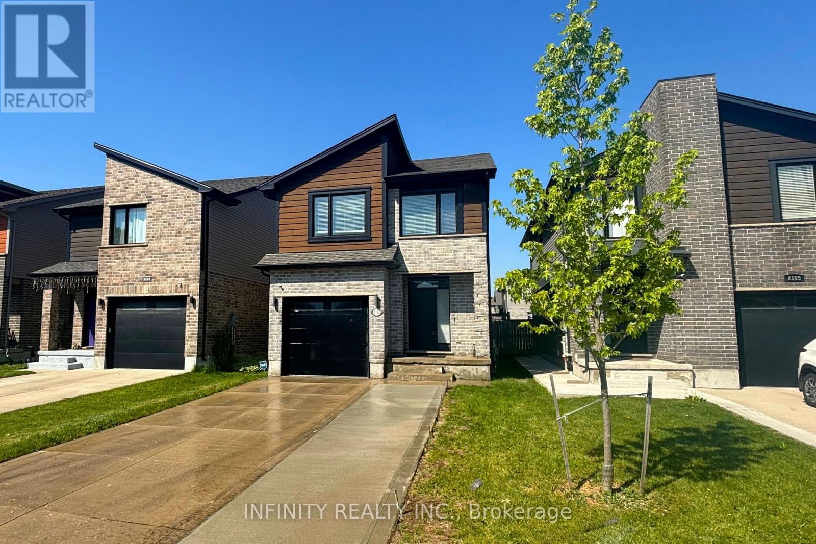 2161 TRIBALWOOD STREET, London North (North E)