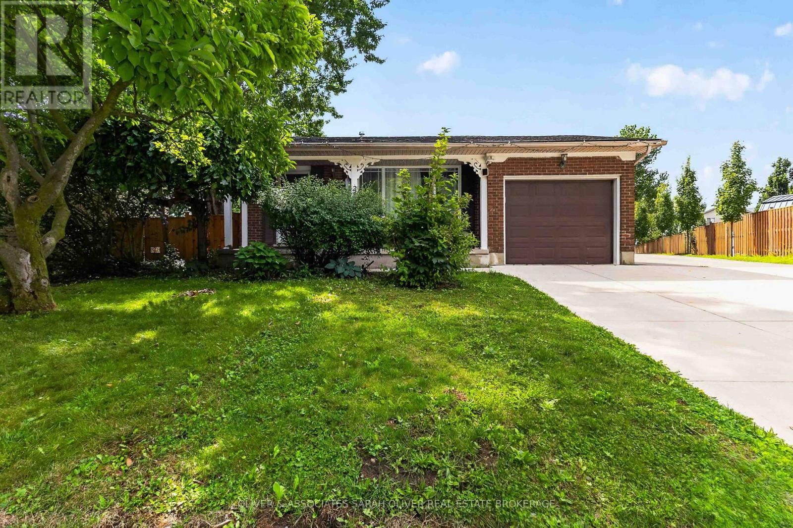 23 GOODMAN DRIVE, London South (South T)