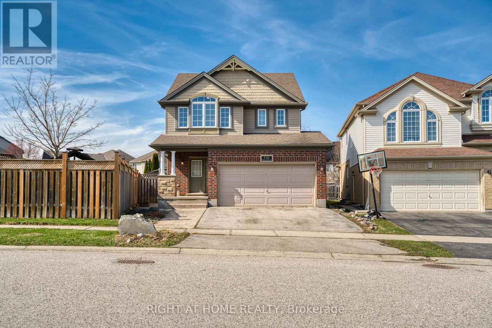 546 MAPLEWOOD LANE, London North (North M)