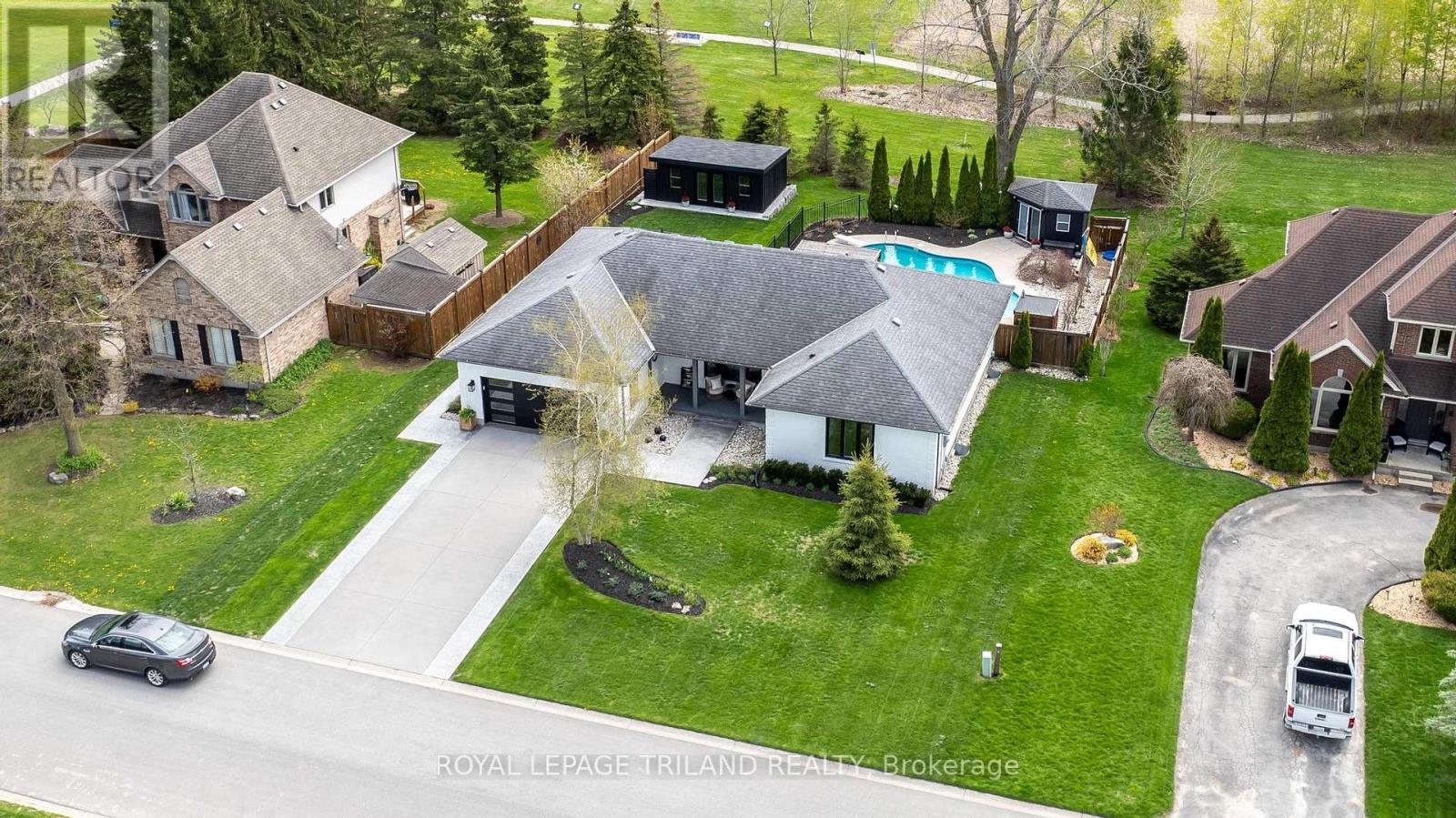 9 HERITAGE PLACE, Middlesex Centre (Ilderton)