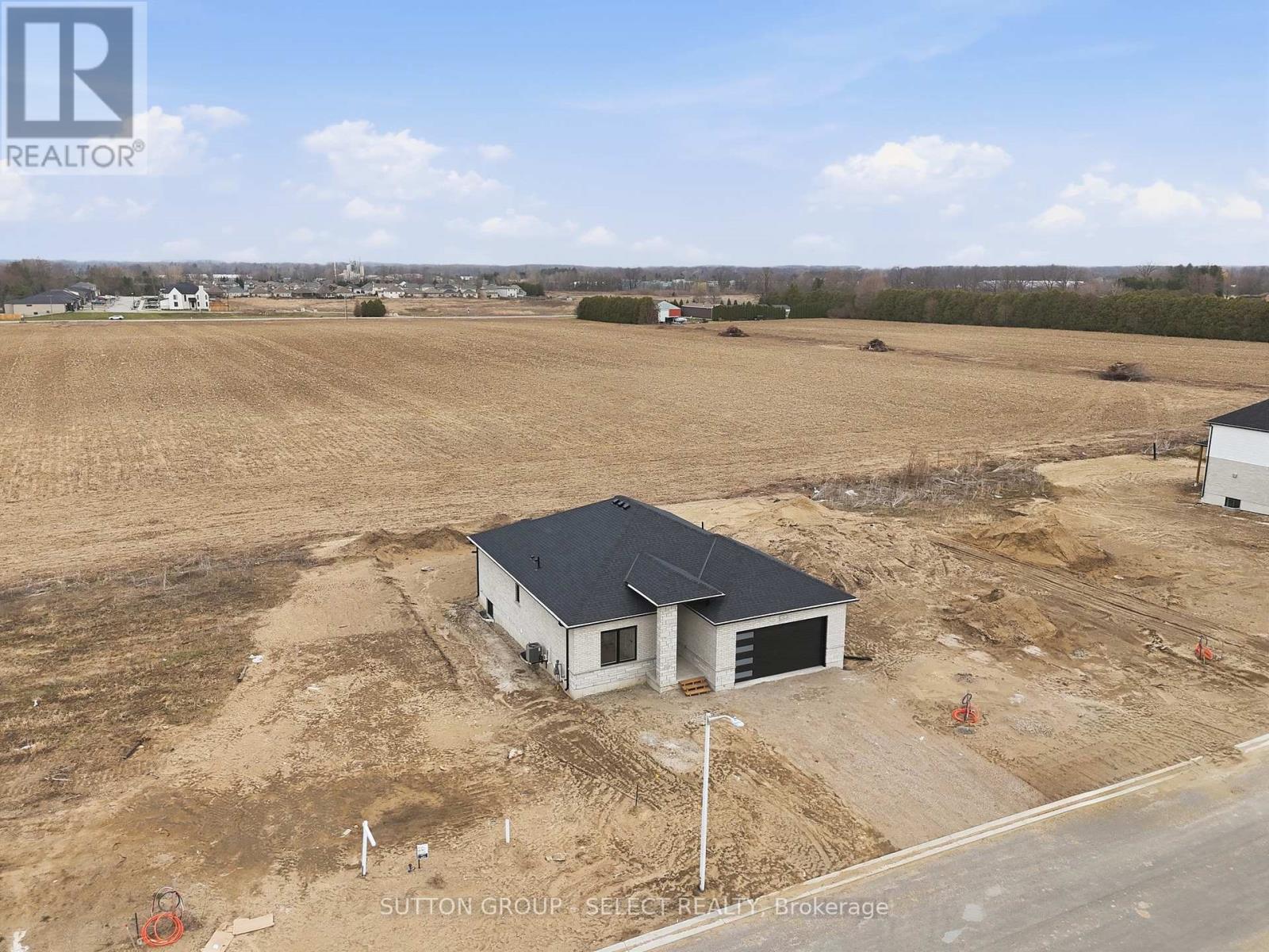 LOT 26 HARDY DRIVE, Strathroy-Caradoc (SE)