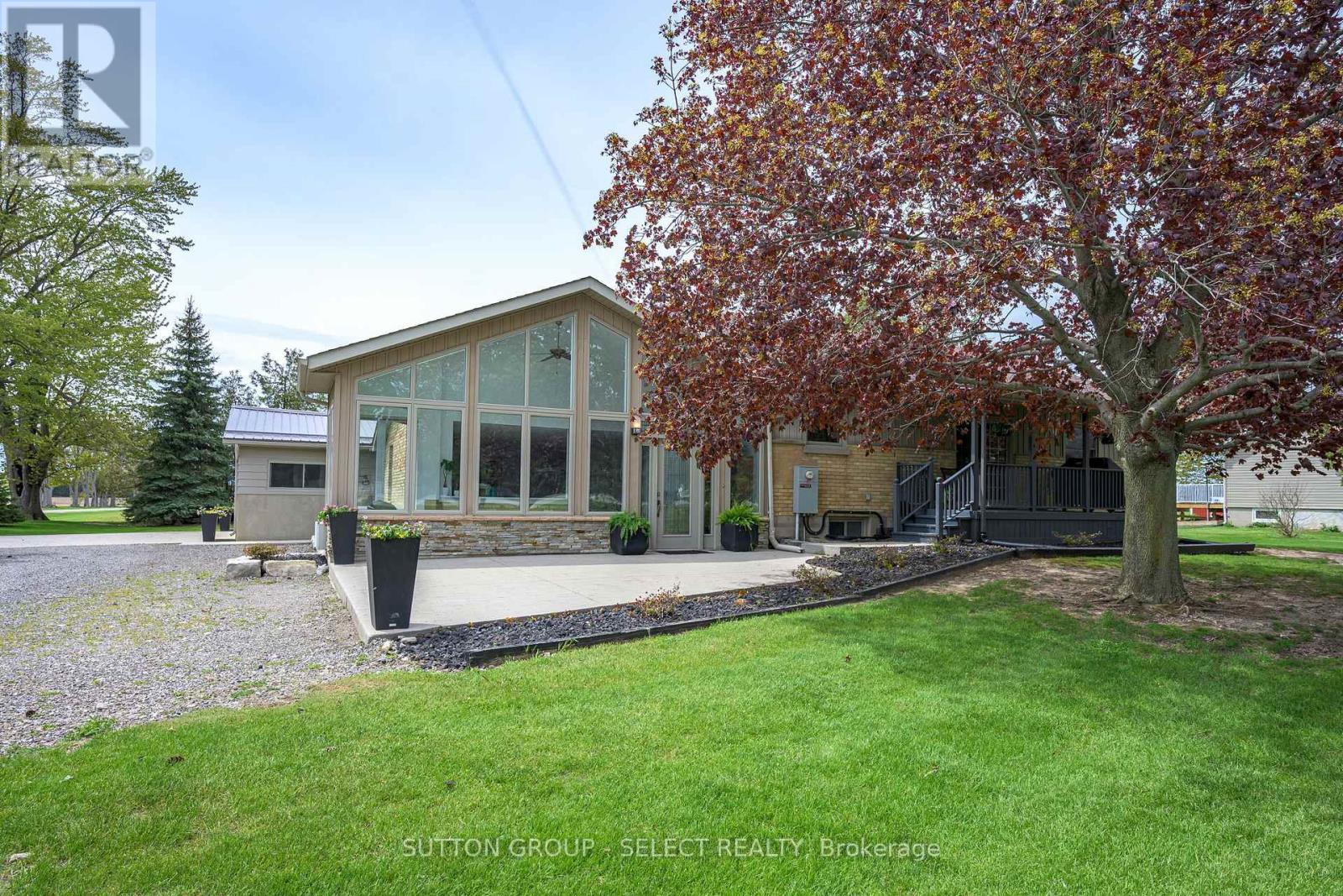 5596 MOORESVILLE DRIVE, North Middlesex