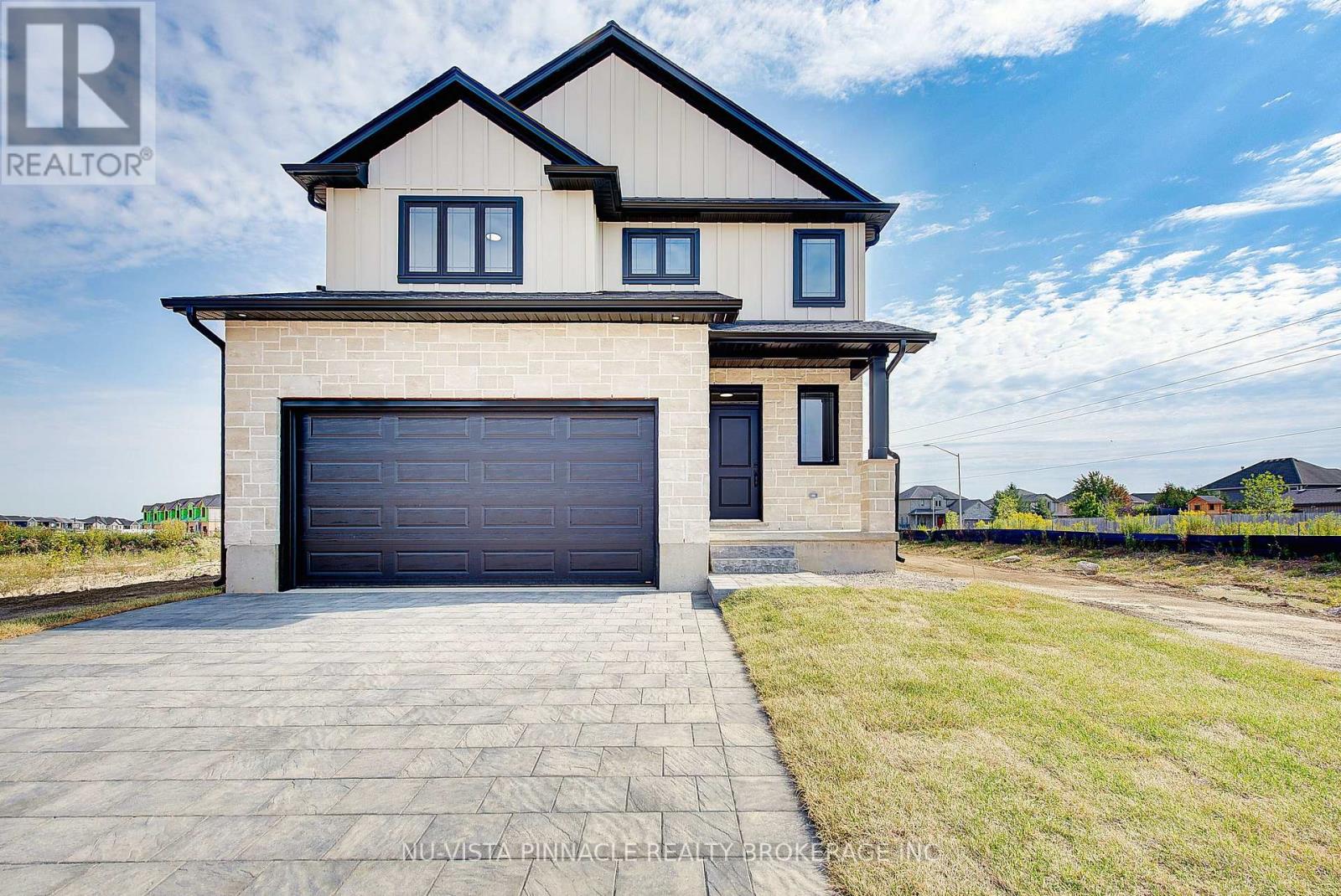 10 WOODMERE PATH, Middlesex Centre (Ilderton)