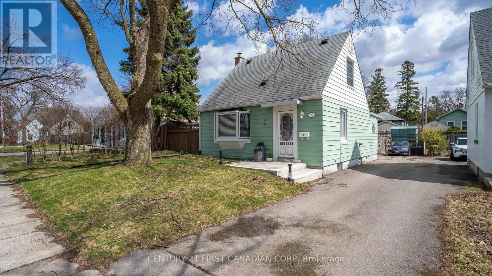 26 APELDOORN CRESCENT, London East (East C)