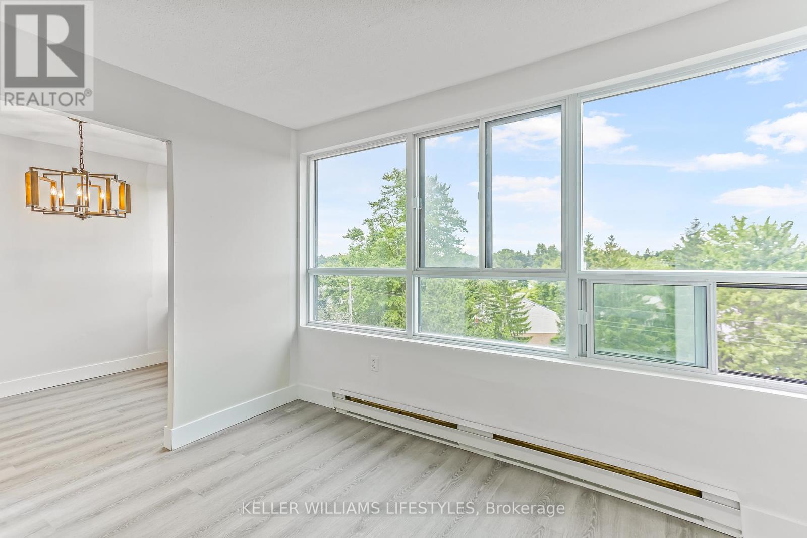 609 - 600 GRENFELL DRIVE, London North (North C)