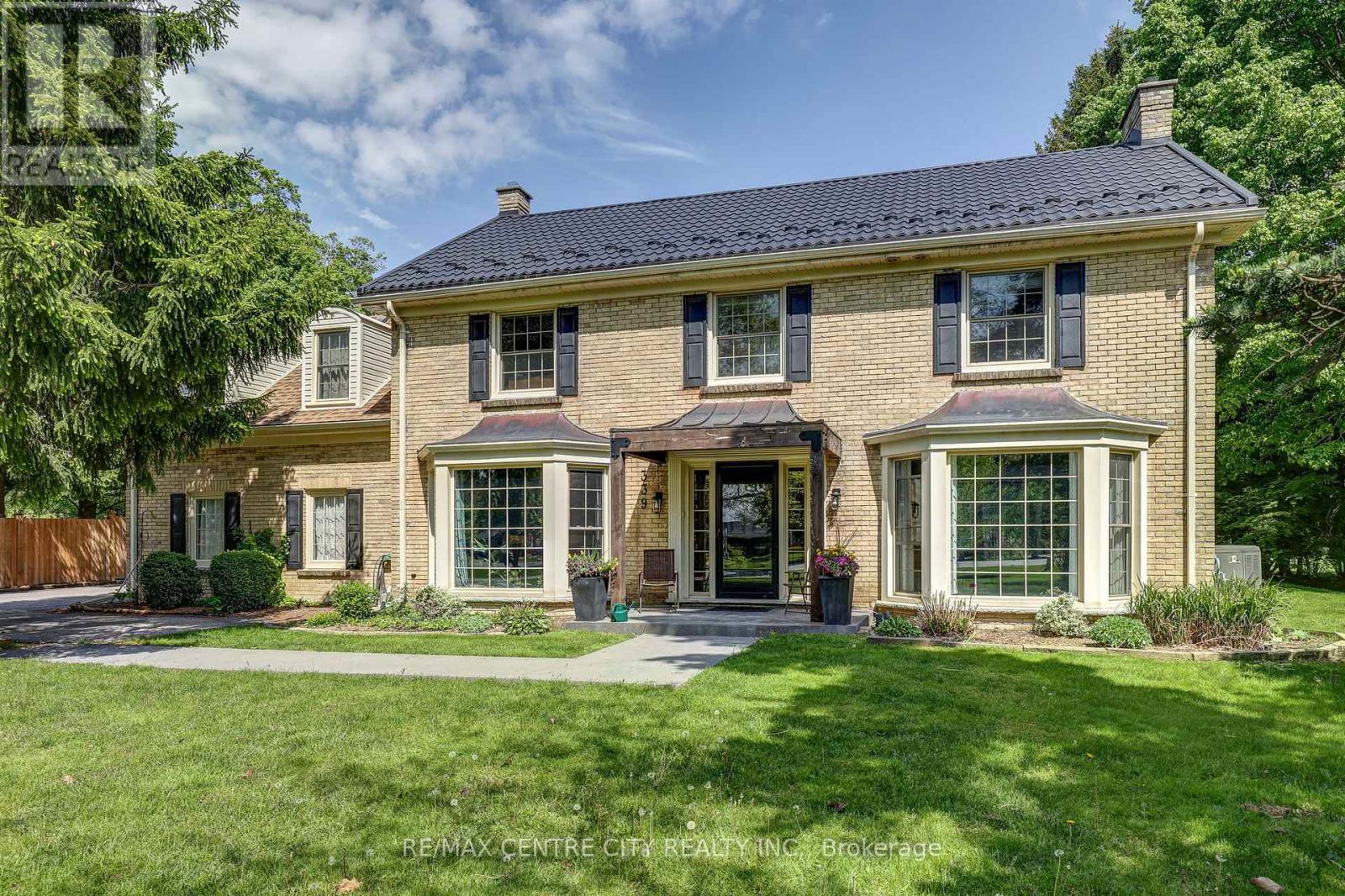 339 SUNSET DRIVE, Central Elgin
