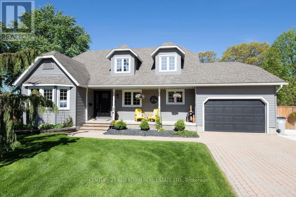 25 HERITAGE COURT, Strathroy-Caradoc (SW)