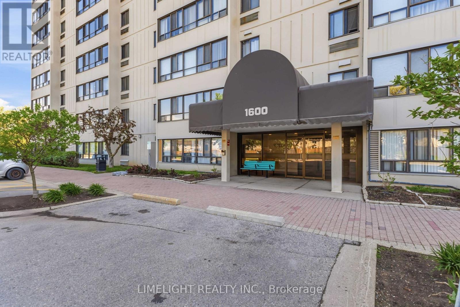 210 - 1600 ADELAIDE STREET N, London North (North C)