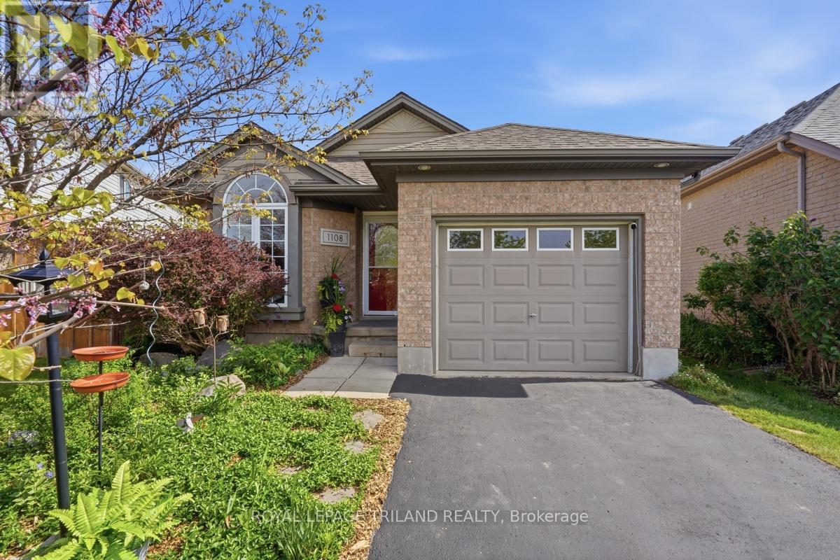 1108 PLEASANTVIEW DRIVE, London North (North C)