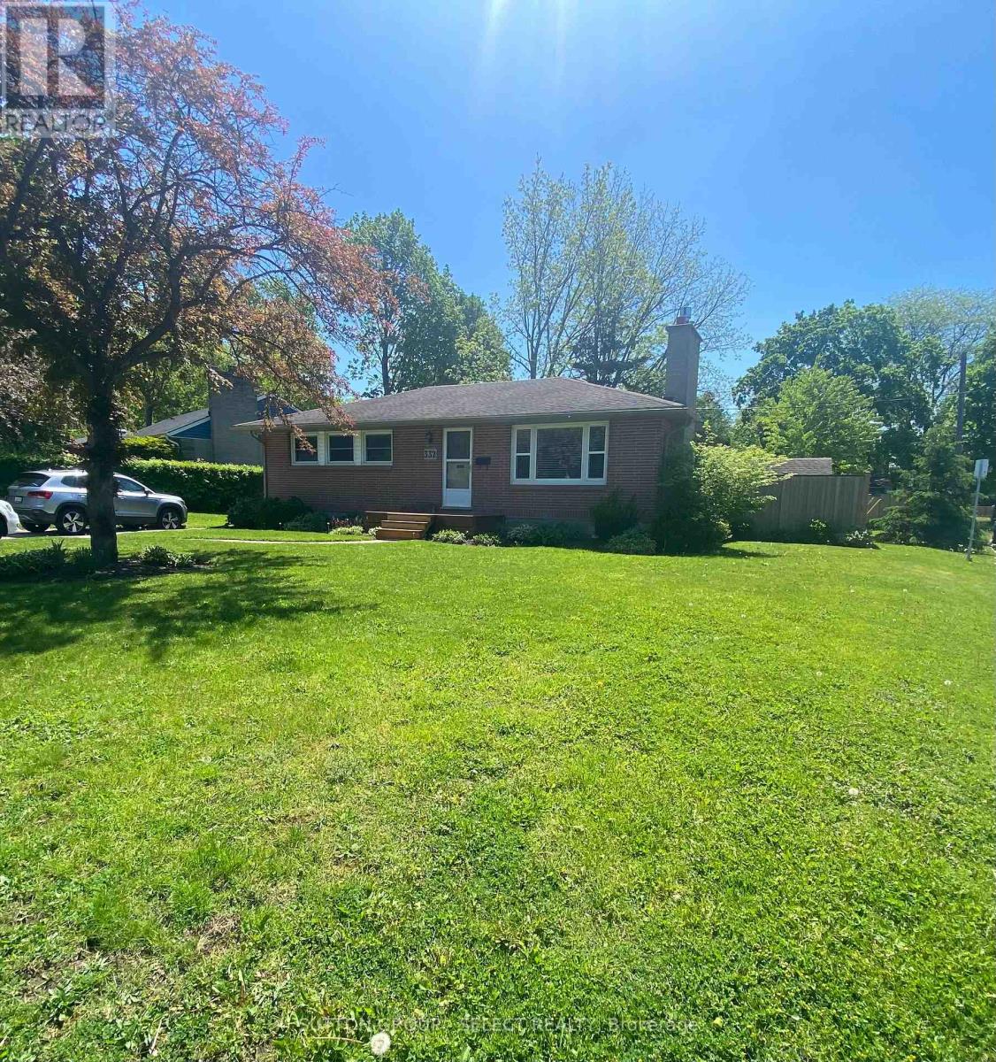 332 RIDGEWOOD CRESCENT, London South (South D)