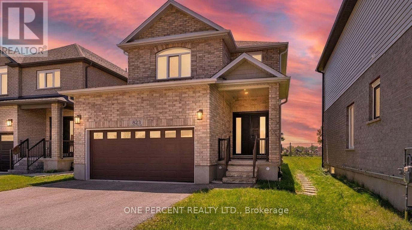 823 CEDARPARK WAY, London North (North D)