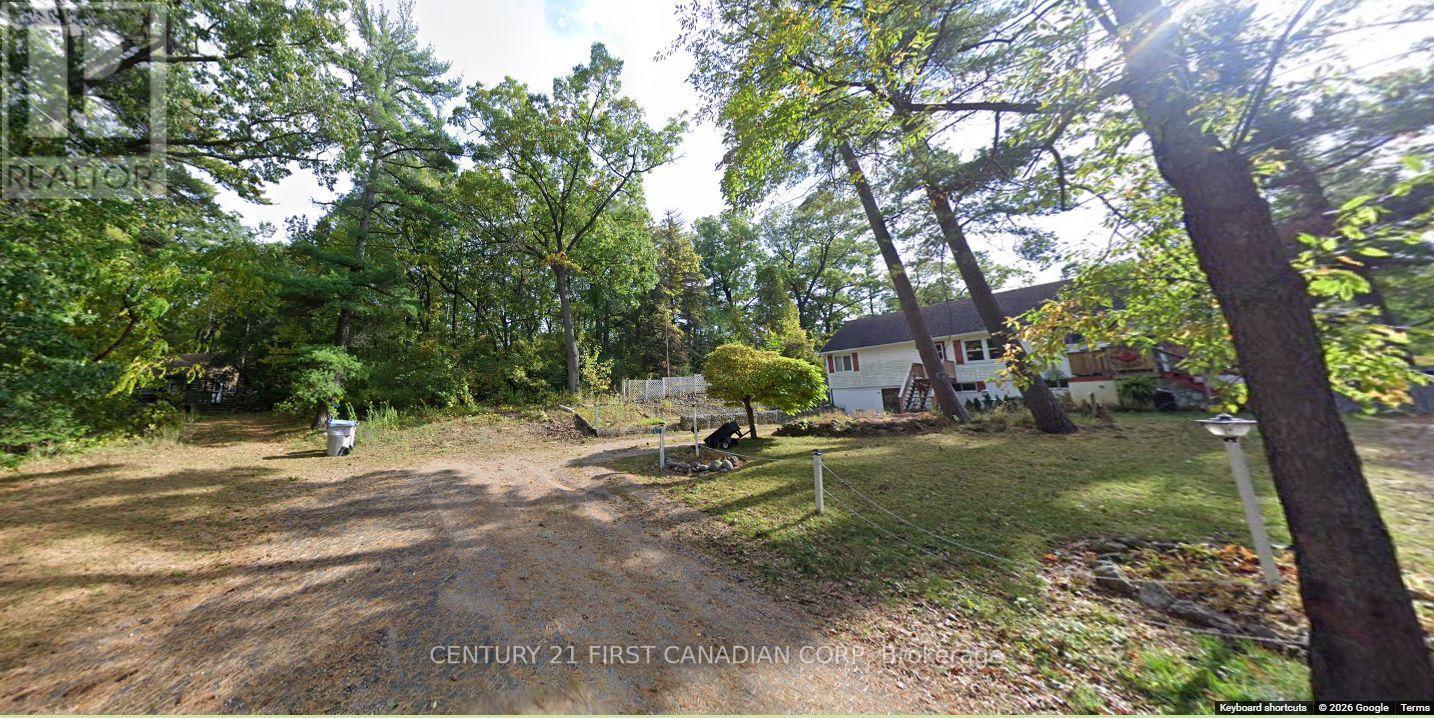 7619 CHESTER TRAIL, Lambton Shores (Port Franks)