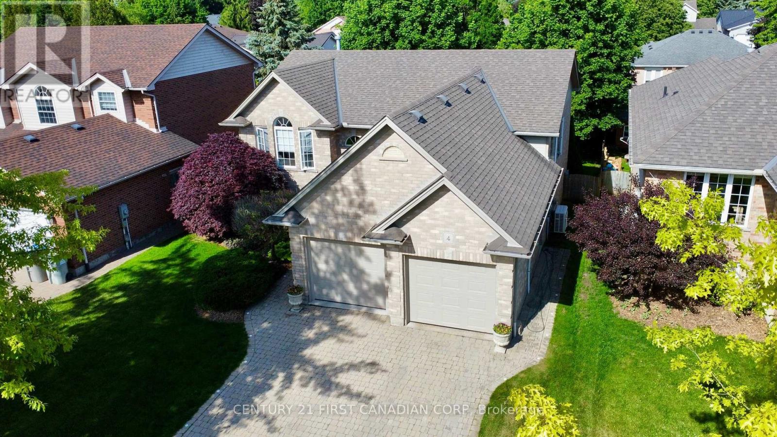 4 OAKWOOD COURT, St. Marys