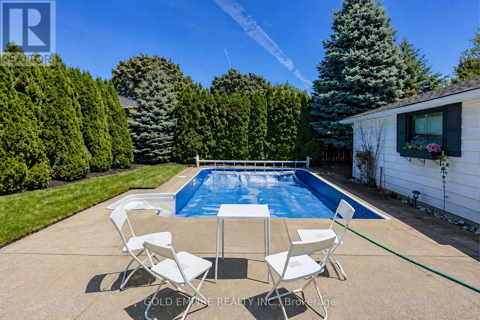 476 BUNTING ROAD, St. Catharines (Bunting/Linwell)