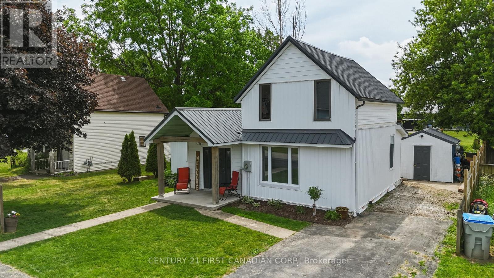 8073 FRANCIS STREET, Brooke-Alvinston (Brooke Alvinston)