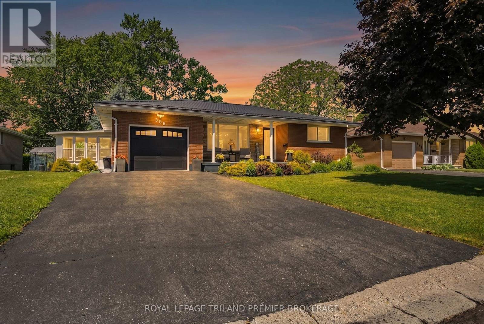 306 ADAMS AVENUE, Norfolk (Delhi)