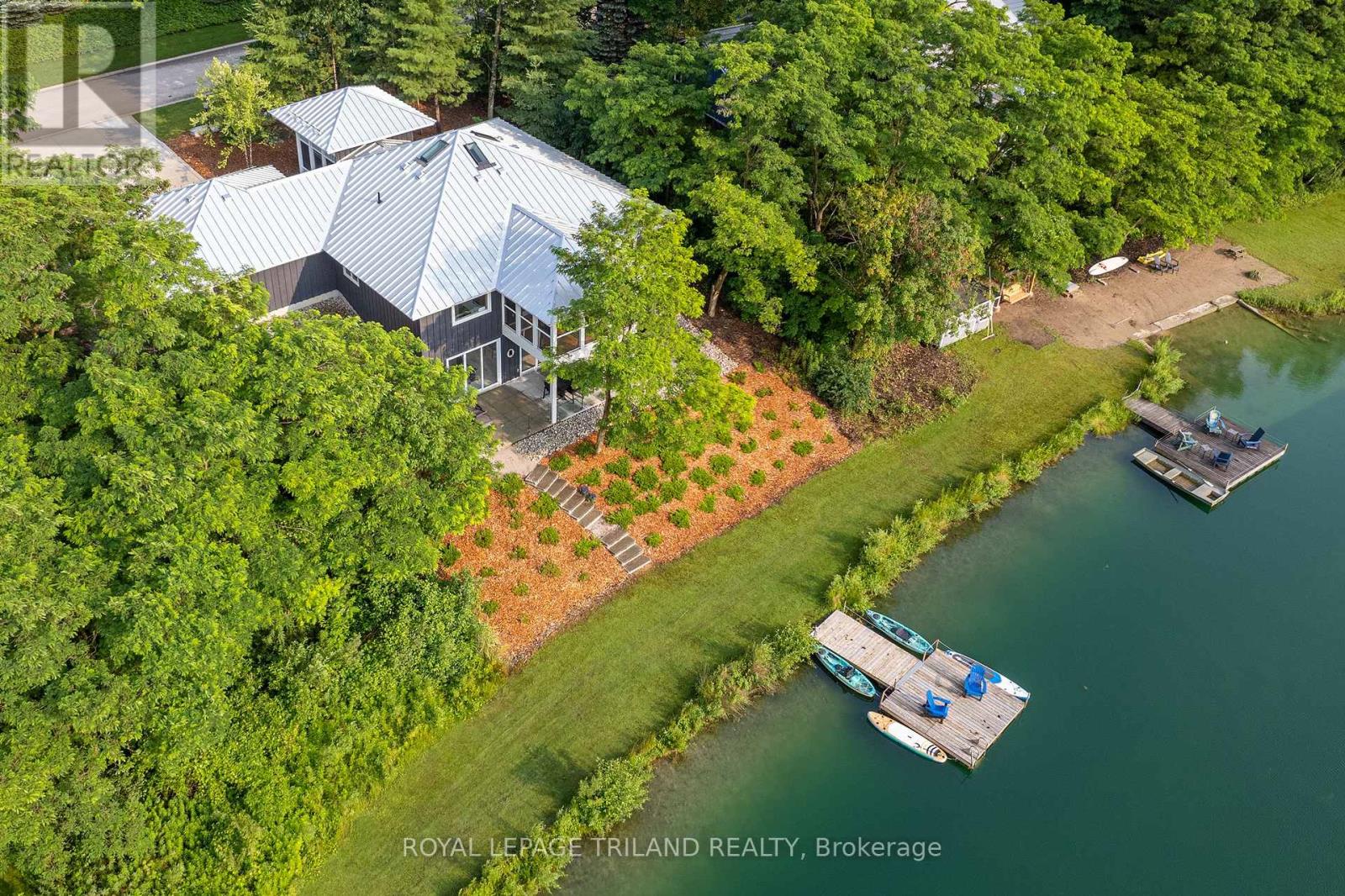 10099 JENNISON CRESCENT, Lambton Shores (Grand Bend)