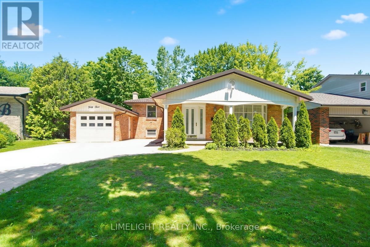 43 CUMBERLAND CRESCENT, London North (North G)