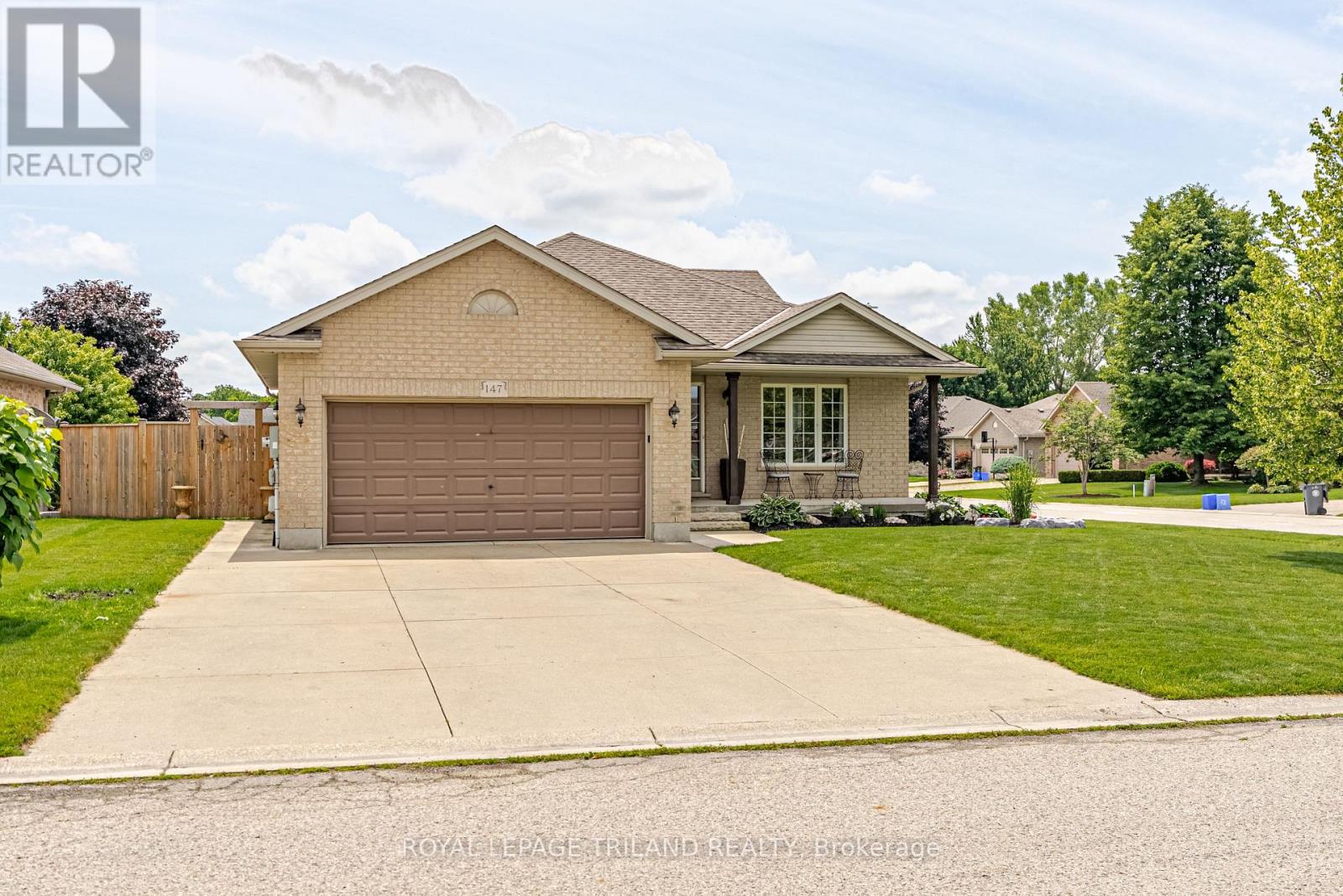 147 PLYMOUTH COURT, Central Elgin (Belmont)