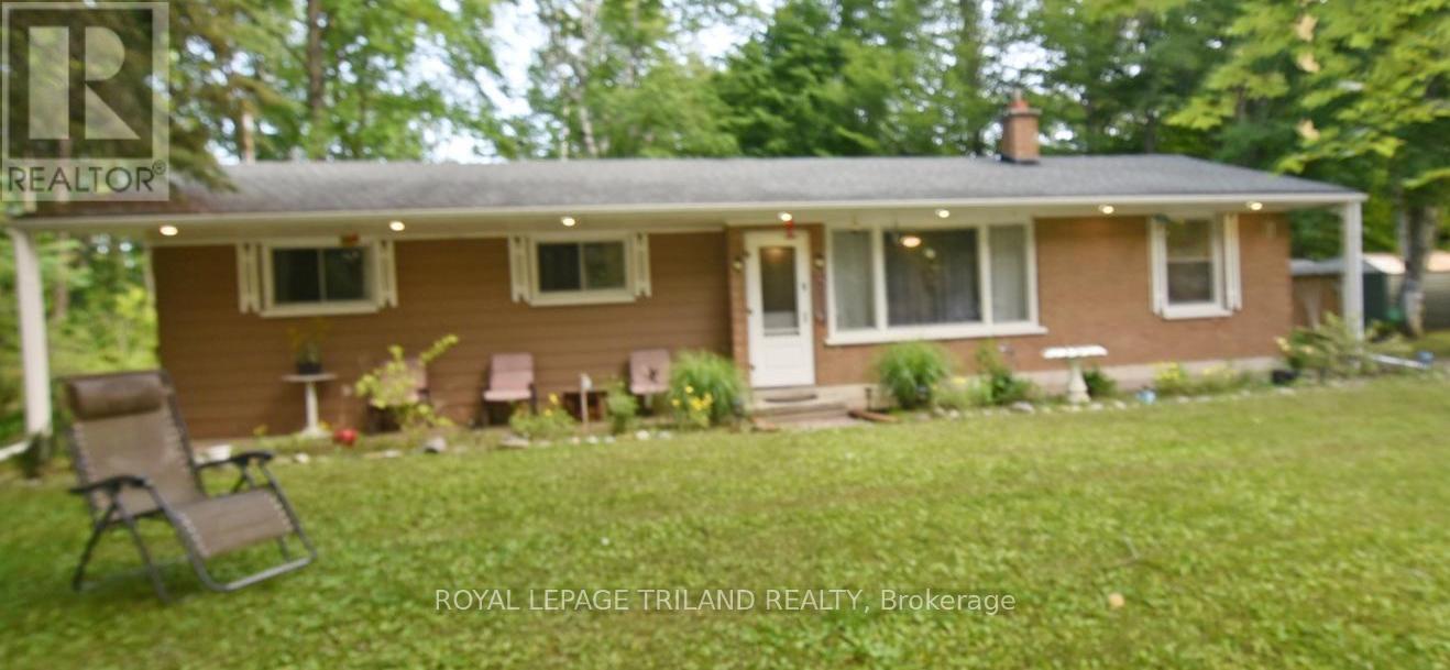 6302 HURON DRIVE, Lambton Shores (Kettle Point)