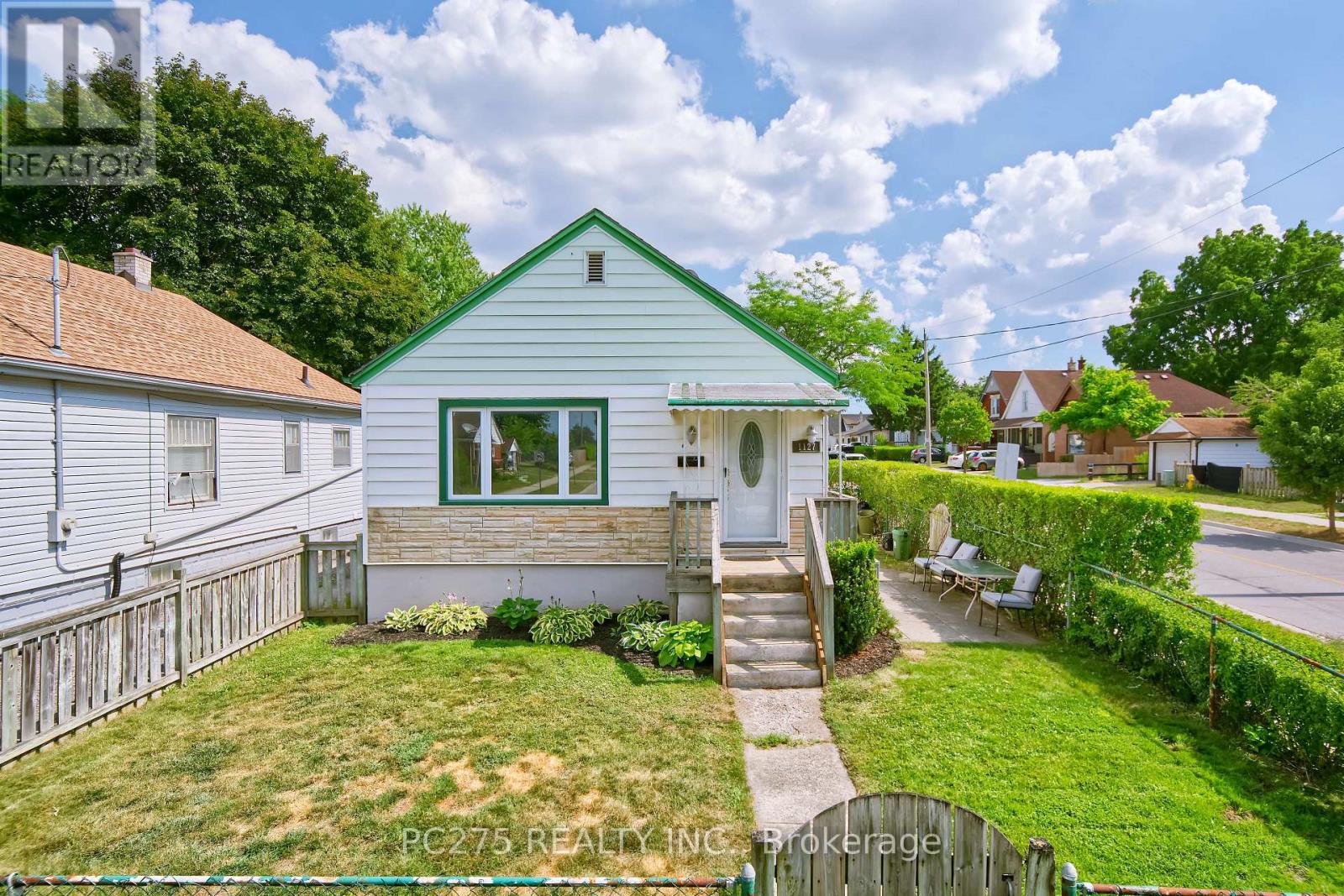 1127 TRAFALGAR STREET, London East (East M)