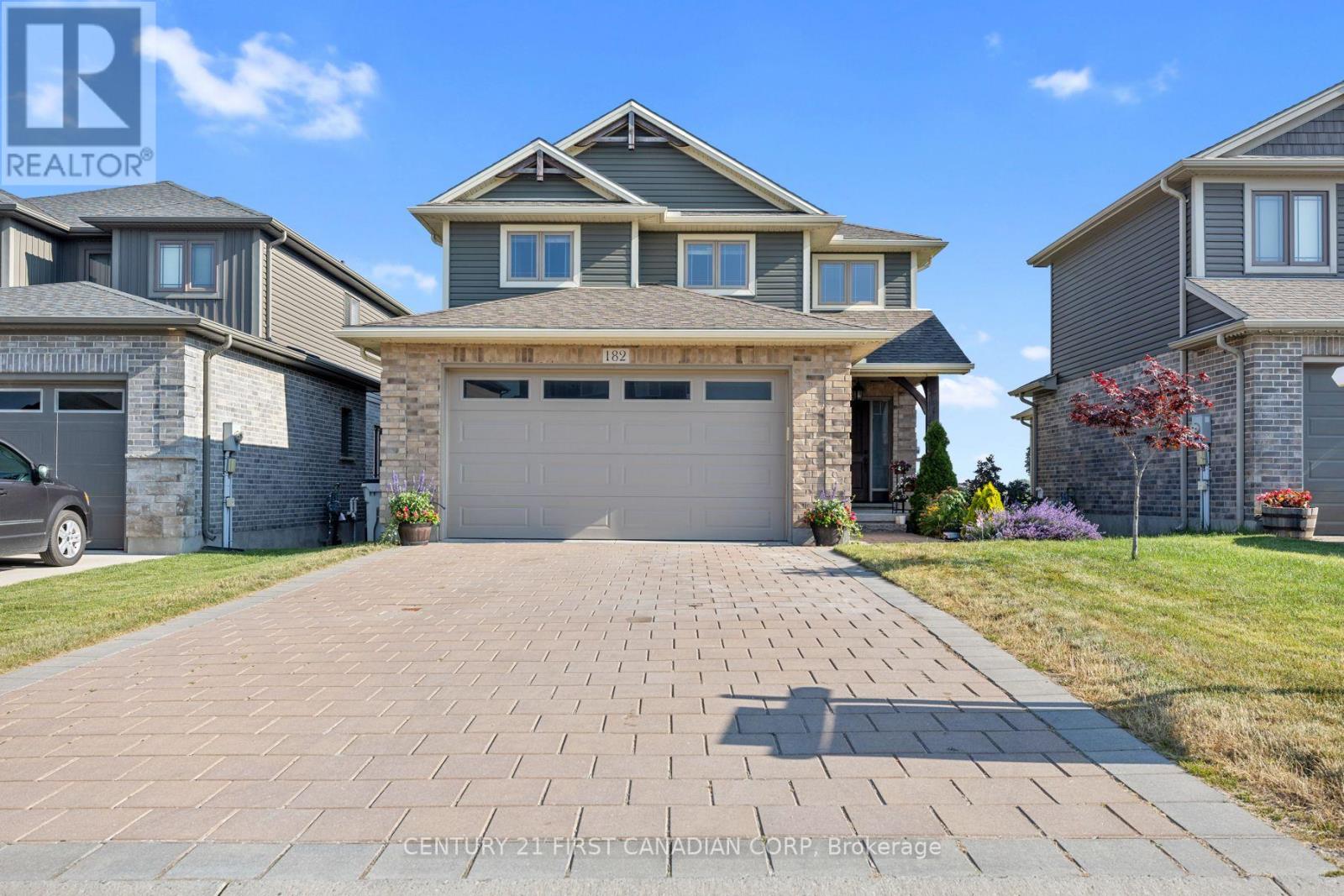 182 GILMOUR DRIVE, Lucan Biddulph (Lucan)