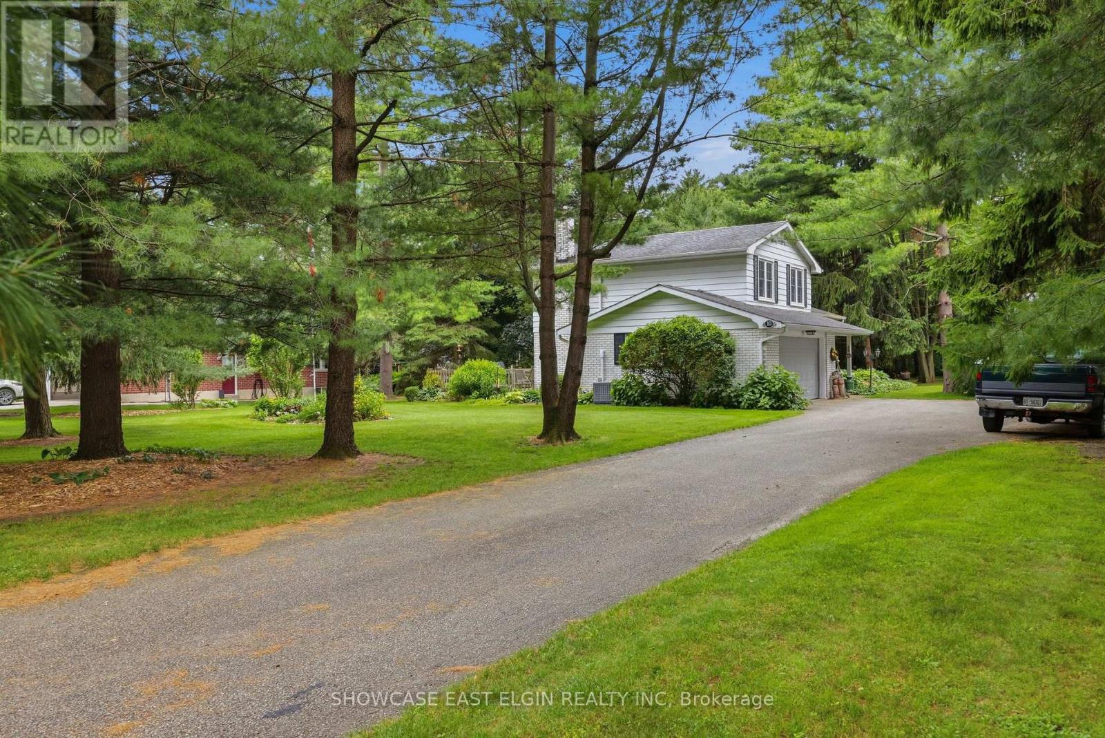 10 PIERCE STREET, Aylmer