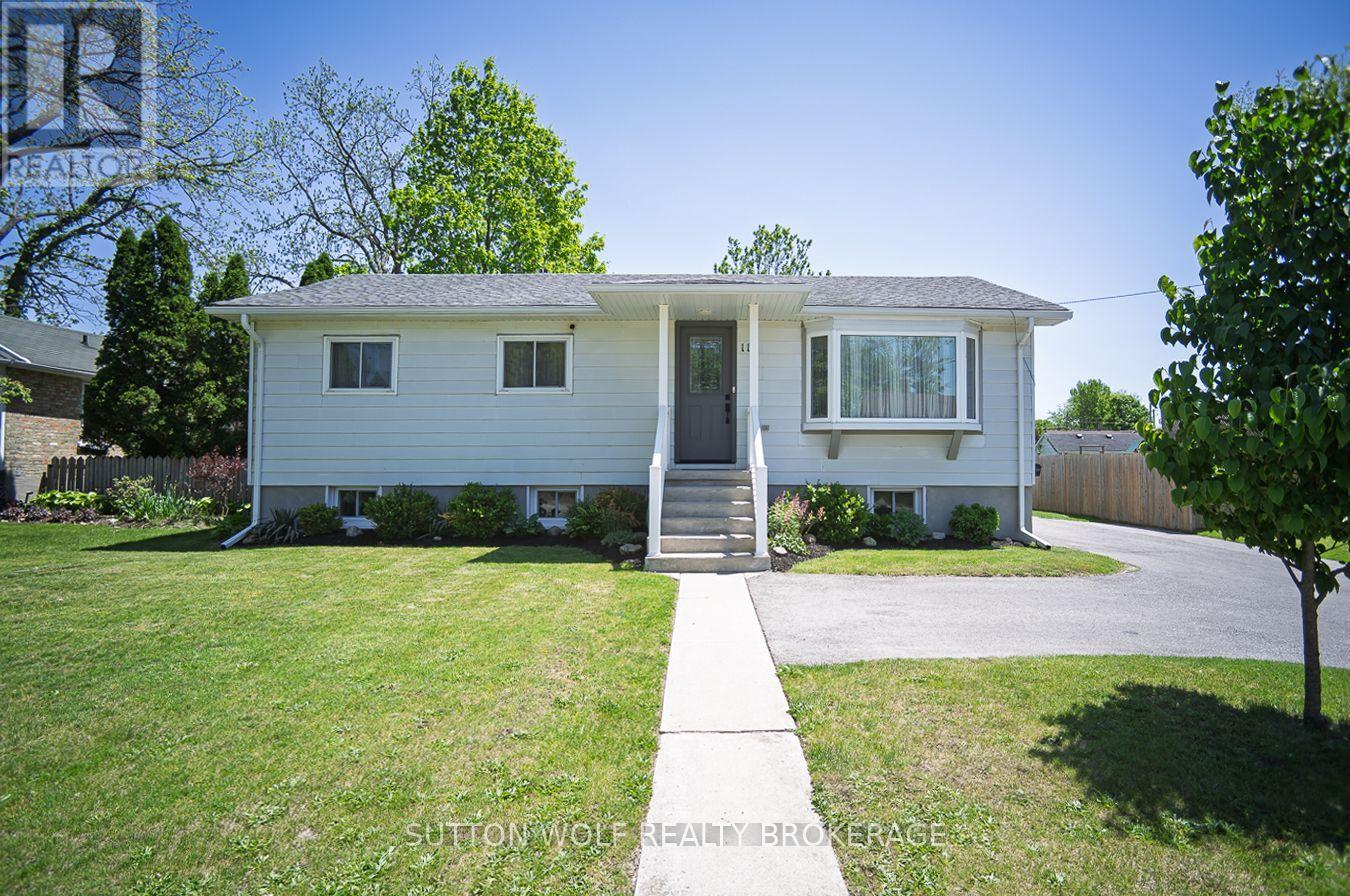 112 METCALFE STREET E, Strathroy-Caradoc (SE)