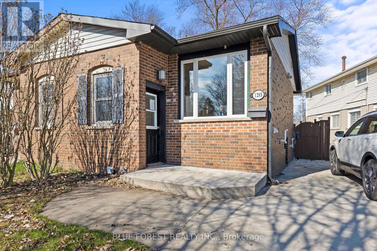 1289 SORREL ROAD, London East (East D)